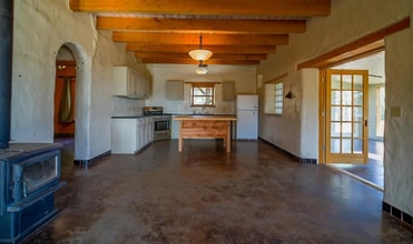 267 Gallina Cyn Rd in Valdez, NM - Building Photo - Building Photo