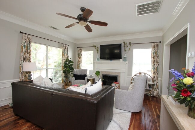 6207 Oxwynn Ln in Charlotte, NC - Building Photo - Building Photo