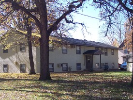 701 W Branch St in Princeton, MN - Foto de edificio - Building Photo