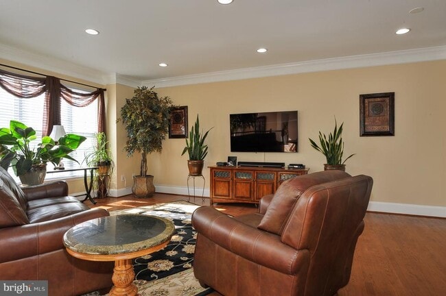 property at 5306 Sandyford St