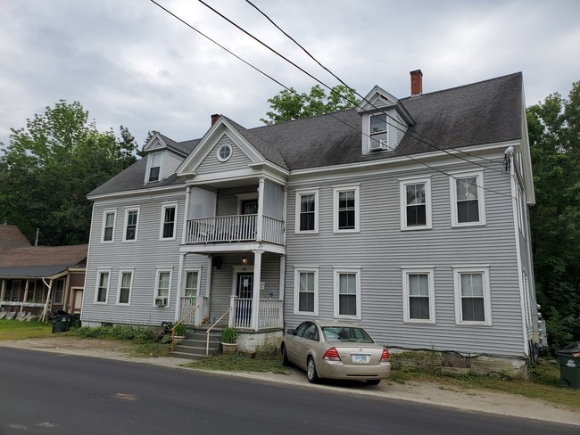 61 Main St in Hinsdale, NH - Building Photo - Building Photo