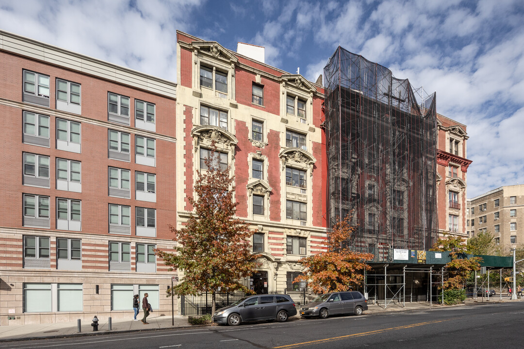 849 St Nicholas Pl in New York, NY - Foto de edificio