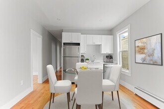 426 Bowdoin St, Unit 2 in Boston, MA - Building Photo - Building Photo