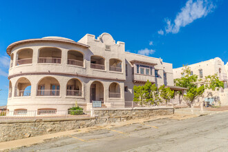 The Wallace Apartments in El Paso, TX - Building Photo - Building Photo