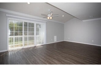 56 Overlook Dr in Farmingville, NY - Building Photo - Building Photo