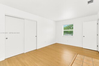 3415 SW 15th St in Miami, FL - Building Photo - Building Photo