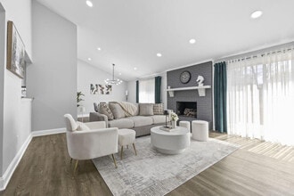 7335 Quail Ridge Dr in Charlotte, NC - Foto de edificio - Building Photo