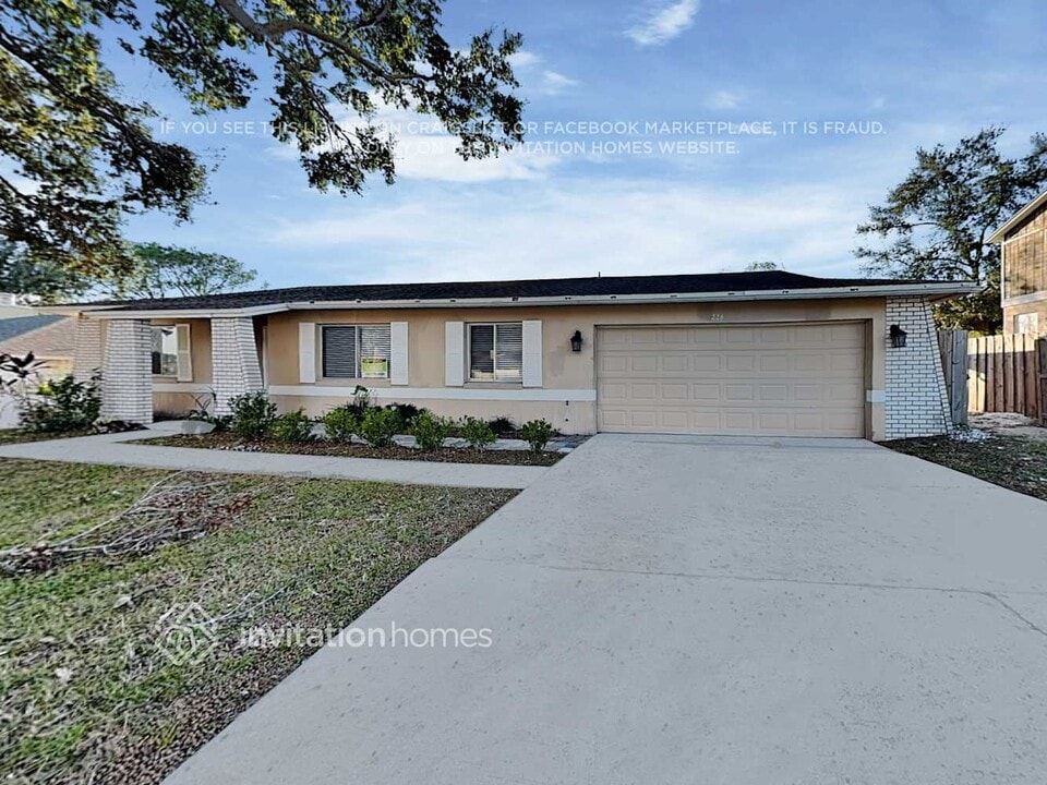 226 Harbor Point Blvd in Orlando, FL - Building Photo