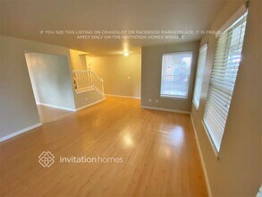 10304 109th St Ct SW in Lakewood, WA - Foto de edificio - Building Photo