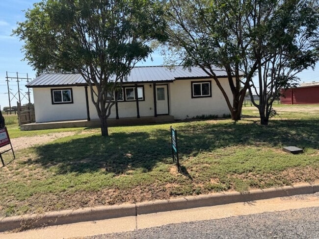 property at 1126 E 15th St