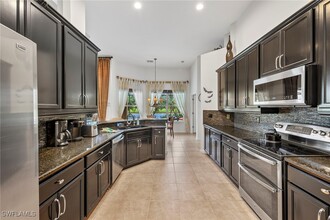 8975 Morgan Ct in Naples, FL - Building Photo - Building Photo