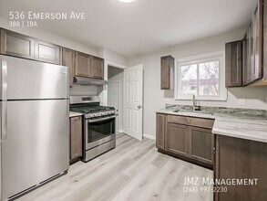 536 Emerson Ave in Pontiac, MI - Building Photo - Building Photo
