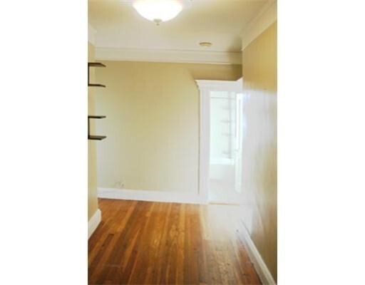 69 Park Dr in Boston, MA - Building Photo