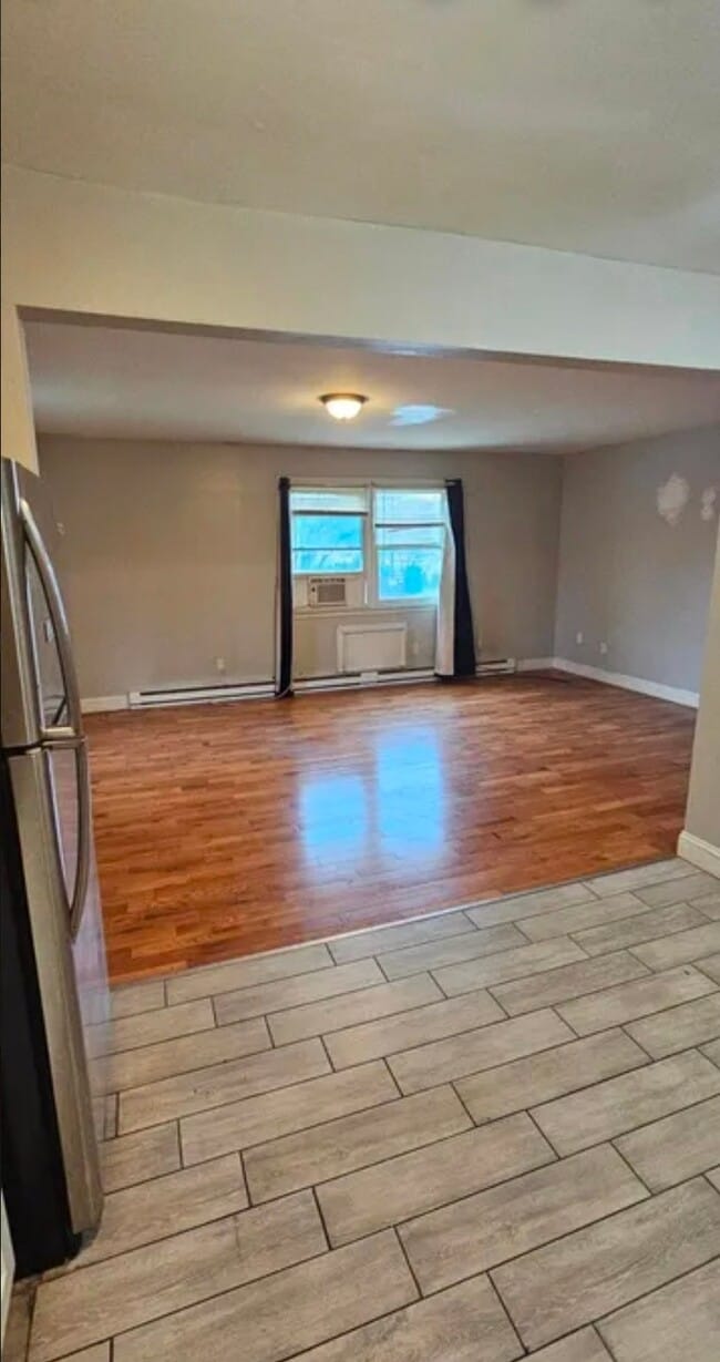 156 Bull Hill Ln in West Haven, CT - Building Photo - Building Photo