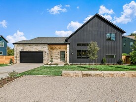 1009 Lipan Trail