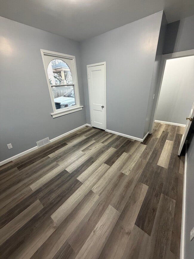 1224 E 11th St in Davenport, IA - Building Photo - Building Photo