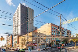 Coney Island in Brooklyn, NY - Foto de edificio - Building Photo