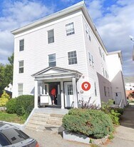 251 Pine St in Manchester, NH - Building Photo