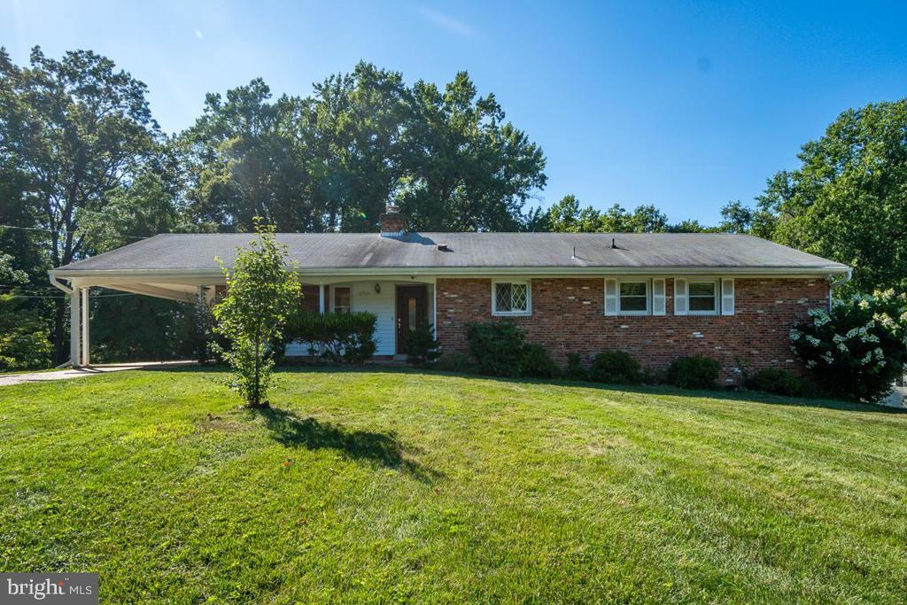 3710 Woodburn Rd in Annandale, VA - Building Photo