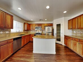 10317 W Toronto Way in Tolleson, AZ - Building Photo - Building Photo
