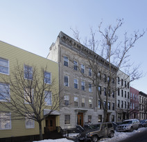 178 Kent St Apartments