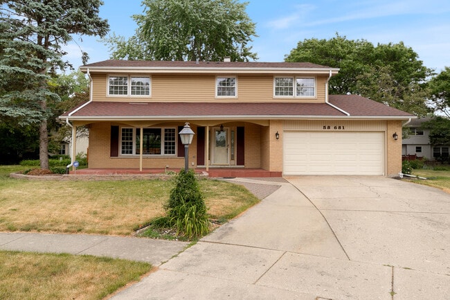 property at 5S681 Heather Ct