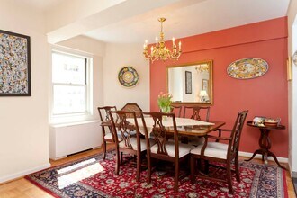 100 W 57th St in New York, NY - Building Photo - Building Photo