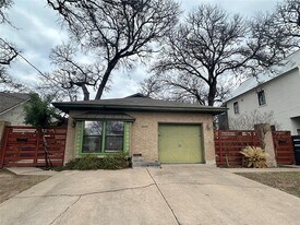 2604 W 8th St in Austin, TX - Building Photo