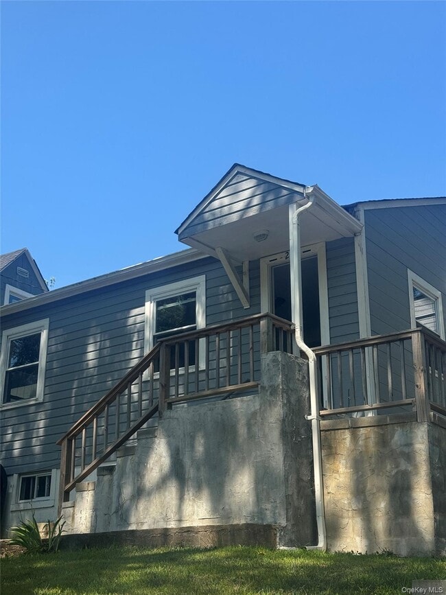 21 Lincoln Dr