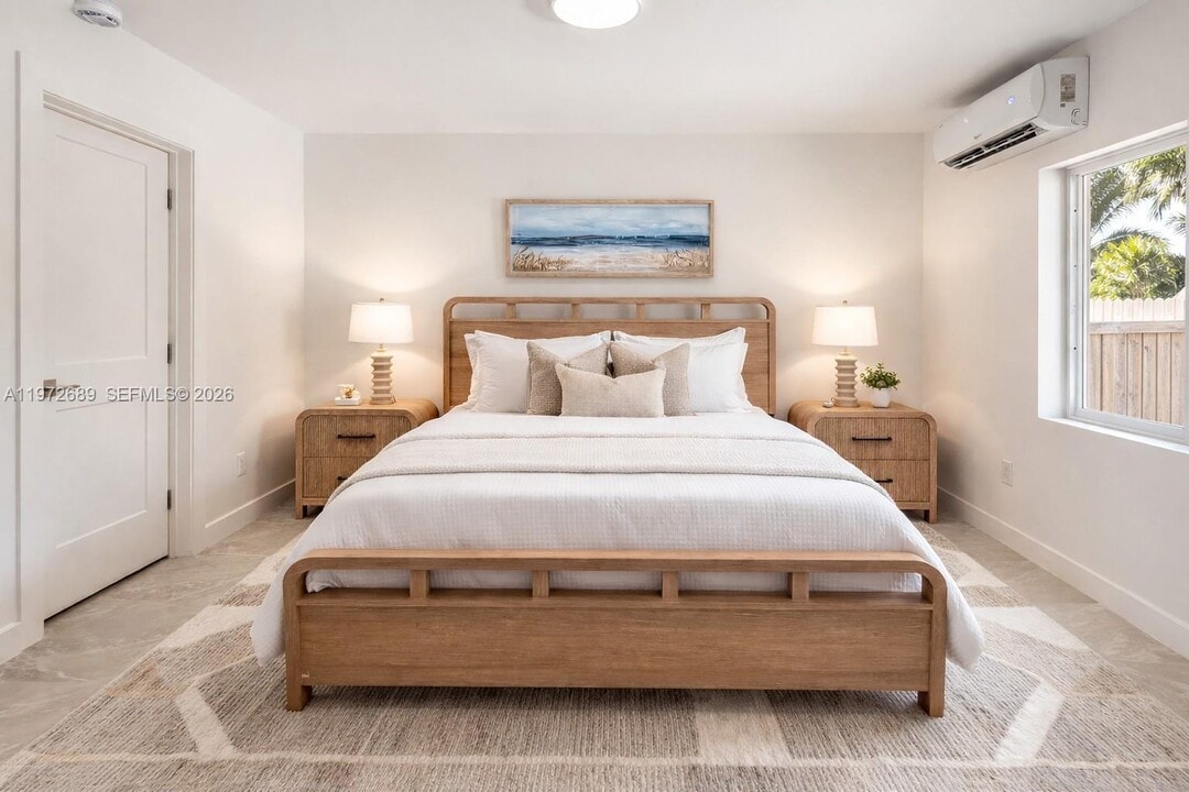 7800 NE 10th Ct in Miami, FL - Building Photo