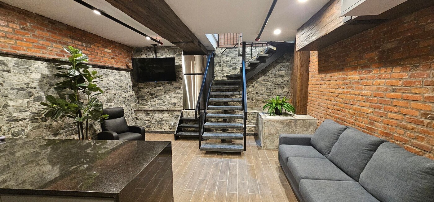 1028 Commonwealth Ave in Boston, MA - Building Photo