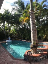 4908 SW 143rd Ave in Miami, FL - Building Photo - Building Photo
