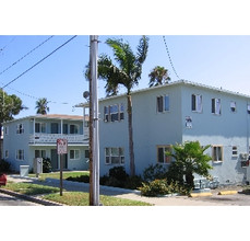 1211-1215 Mitchell St in Oceanside, CA - Building Photo - Building Photo