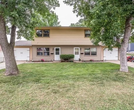 property at 1320 E Pearl St