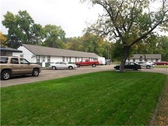 Eastside Highway 12 Extended Stay in Benson, MN - Building Photo - Building Photo