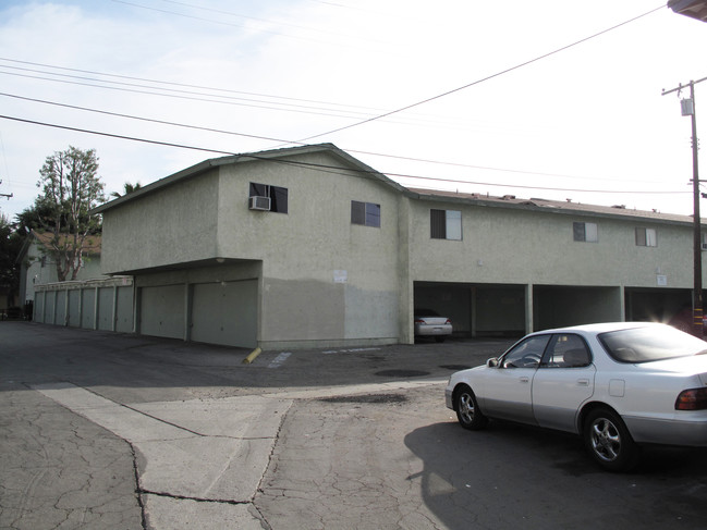 14140 Mulberry Dr in Whittier, CA - Building Photo - Building Photo