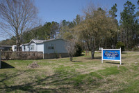 Sunny Skies Mobile Home & RV Park in San Antonio, FL - Foto de edificio - Building Photo