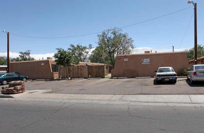 336-340 Pennsylvania Ave NE in Albuquerque, NM - Building Photo - Building Photo