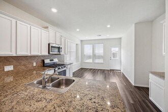 5711 Pampus Prairie Rd in Park Row, TX - Foto de edificio - Building Photo
