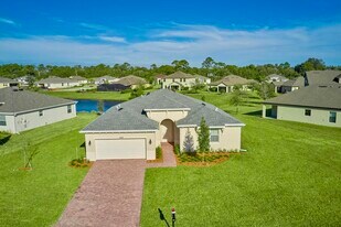 5940 Manzanita Way in Vero Beach, FL - Building Photo