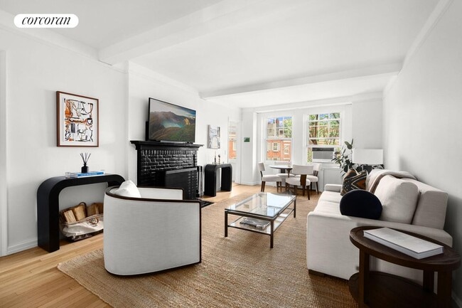 property at 302 W 12th St