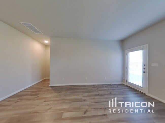 5811 Noah Pl in Saint Hedwig, TX - Building Photo - Building Photo