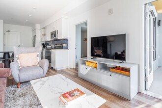 85 Cleaveland Rd in Pleasant Hill, CA - Building Photo - Building Photo