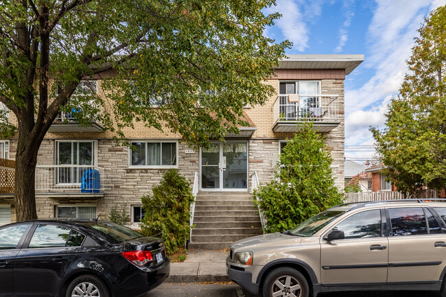 7475 Rhéaume Av in Montréal, QC - Building Photo - Building Photo