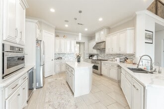 4918 Avalon Plantation Dr in Missouri City, TX - Building Photo - Building Photo