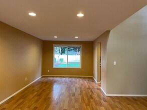 2515 SE 173rd Pl in Vancouver, WA - Building Photo - Building Photo