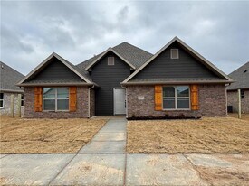 4203 SW Pawhuska St in Bentonville, AR - Building Photo