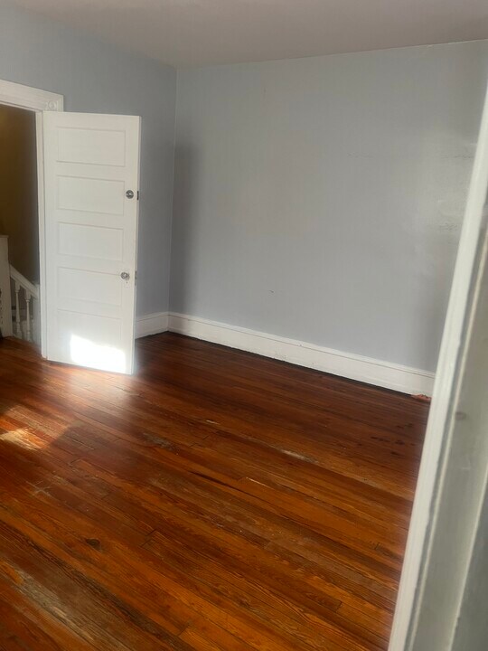 5124 N Broad St in Philadelphia, PA - Building Photo