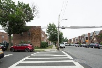 20208-20 109th Ave in Saint Albans, NY - Building Photo - Building Photo