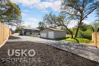 6085 Cavitt Stallman Rd in Granite Bay, CA - Building Photo - Building Photo